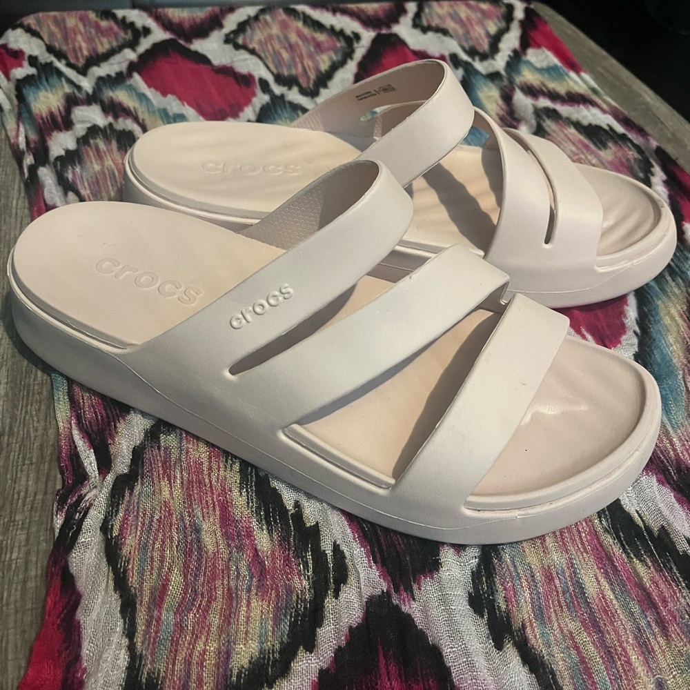 CROCS Women's Cream Sandals